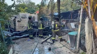 No se reportaron lesionados entre los vecinos que combatieron primero las llamas