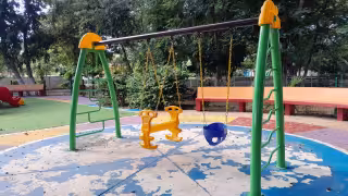 Se llevaron el columpio con todo y cadena