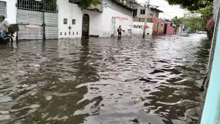 Existen retrasos en algunas zonas donde la vialidad se divide a un solo carril
