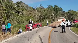 Se registran dos accidentes de tránsito en la carretera José María Morelos-Polyuc