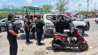 Policías estatales detuvieron a un hombre presuntamente armado frente al fraccionamiento Los Lagos.