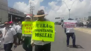 Taxistas piden que Uber no opere en Cancún