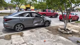 Menores de edad resultan lesionados en accidente vial en Playa del Carmen