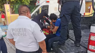 Ladrón es detenido y golpeado por vecinos en Santa Rosalía; intentaba robar estéreo de un auto