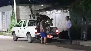 Conductor del IEEA se pasa el alto y provoca accidente a motociclista en Escárcega 