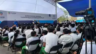 Mauricio Vila supervisa avances del programa Yucatán Digital