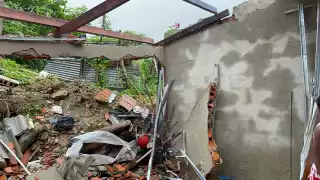 Avalancha destruye más de 80 viviendas en un poblado de Colombia