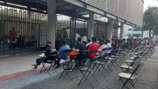 Los menores de 15 años acudieron con sus familiares a los módulos de vacunación anticovid que existen en Playa del Carmen