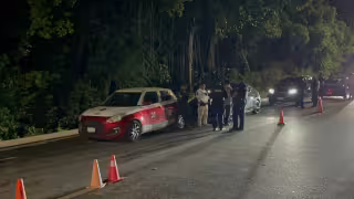 Operativo sorpresa en la Costera de Campeche deja cinco conductores detenidos y dos taxis asegurados