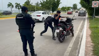 Operativo en avenida Justo Sierra refuerza control a motociclistas