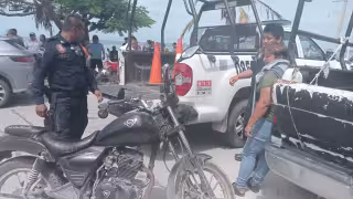 Choque en Seybaplaya deja un lesionado y daños materiales