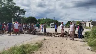 "Paracaidistas" de San Judas bloquearon las avenidas Juárez y Lilis.