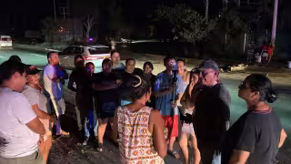 Bloquean por segunda ocasión la avenida José López Portillo ante la falta de agua en fraccionamiento Urbi