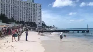 Un operativo por parte de la Marina y también de la Guardia Nacional evitaron que la gente ingresará al mar