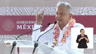 AMLO indicó que el compromiso con los habitantes de Salina Cruz se cumplirá en tiempo y forma, sobre todo para fortalecer esta zona del país