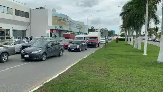 Choque genera caos vehicular