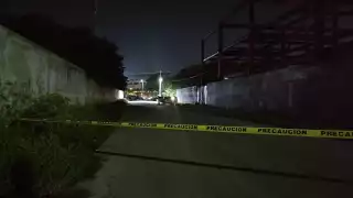 Agentes de alto impacto cercan el Malibrán donde el jueves intentaron asesinar a un hombre