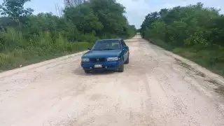 Habitantes de Xmejía exigen reparar la carretera de acceso al pueblo; está destrozada