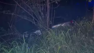 Aunque ambas unidades salieron del camino, solo se reportaron daños materiales