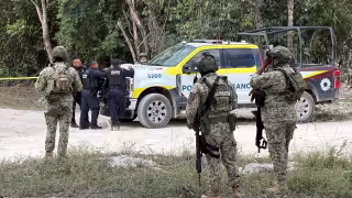 Localizan cuerpo sin vida y con balazo en la cabeza cerca de la autopista Cancún–Mérida