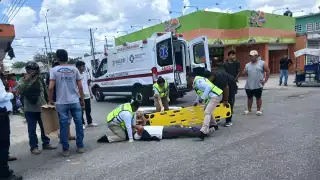 Choque en cruce peligroso en Escárcega deja a estudiante con herida en la pierna   