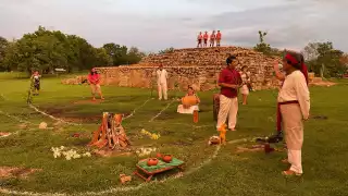 Kuch Kaab Yéetel J-Meen Mayaa'ob A.C. realizan la ceremonia del Año Nuevo Maya