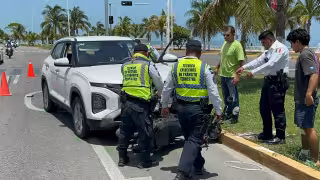 Motociclista lesionado tras choque en malecón de Campeche