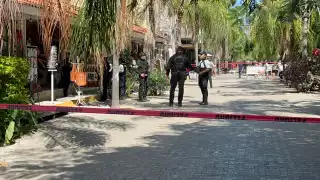 La pareja fue baleada en la Quinta Avenida