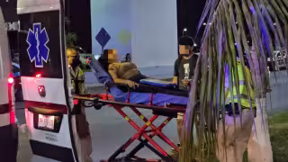 Una joven fue atropellada por una camioneta en el malecón de la ciudad y el conductor se dio a la fuga.