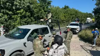 Sujetos desconocidos atacaron a balazos a un hombre en la colonia La Amistad, localizada a dos kilómetros de la avenida José López Portillo