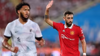 Con el nuevo fichaje Casemiro en la tribuna y Cristiano Ronaldo en el banco Manchester United derrota 2-1 a Liverpool