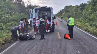 Accidente en carretera de Felipe Carrillo Pto deja un lesionado y daños materiales superiores a 50 mil pesos