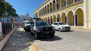 Intentan extorsionar a tres jóvenes en el Centro de Campeche; llamadas tenían lada de Cancún