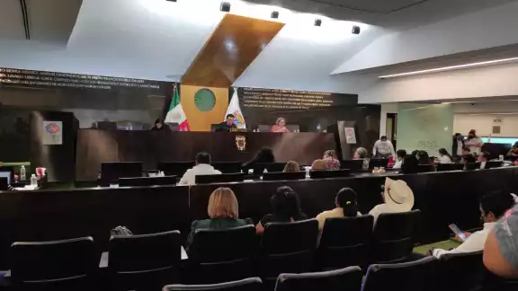 Fueron 18 votos a favor contra 10 votos en contra los que aprobaron la renuncia de la ahora exfiscal anticorrupción de Campeche Fueron 18 votos a favor contra 10 votos en contra los que aprobaron la renuncia de la ahora exfiscal anticorrupción de Campeche