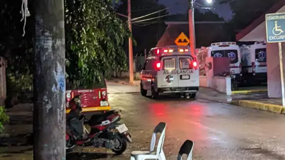 La mujer avecindada en la colonia centro de esta ciudad intento salir por la puerta falsa, mediante el recurso del suicidio La mujer avecindada en la colonia centro de esta ciudad intento salir por la puerta falsa, mediante el recurso del suicidio