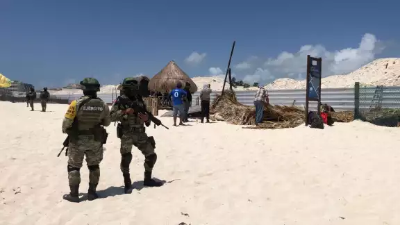 Los elementos de la Guardia Nacional trabajaron en conjunto con las autoridades policiacas para el operativo en la Zona Hotelera de Cancún Los elementos de la Guardia Nacional trabajaron en conjunto con las autoridades policiacas para el operativo en la Zona Hotelera de Cancún