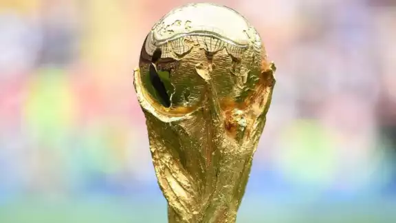 Cuánto cuesta, cuánto pesa y quién diseñó la Copa del Mundo de Qatar 2022