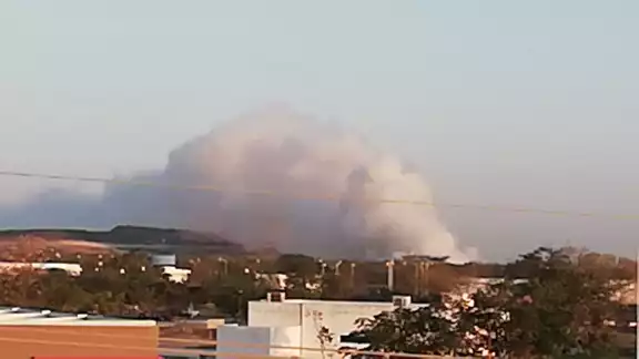 A más de 574 horas se volvieron a avivarse las llamas del relleno sanitario