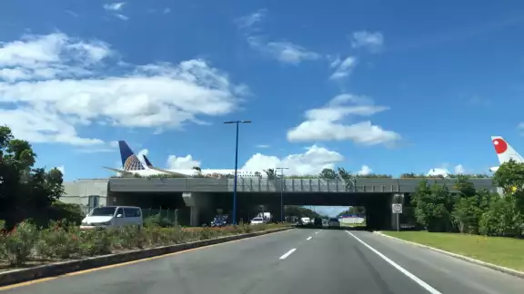 El Aeropuerto Internacional de Cancún recientemente recibió dos nuevos vuelos, entre ellos el proveniente de Ámsterdam