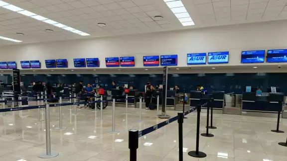 Se mantienen con normalidad las operaciones en el aeropuerto de Mérida Se mantienen con normalidad las operaciones en el aeropuerto de Mérida