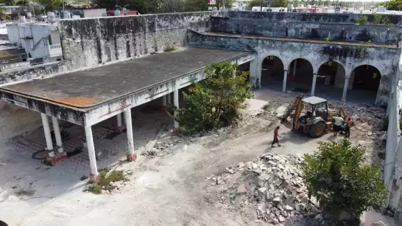 El emblemático inmueble, de más de siete décadas, pertenece a una sociedad civil local El emblemático inmueble, de más de siete décadas, pertenece a una sociedad civil local