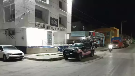 Durante la inspección, se halló una pistola calibre 9 milímetros