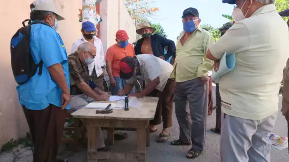 Se espera que las elecciones sea realizadas sin ningún contratiempo Se espera que las elecciones sea realizadas sin ningún contratiempo