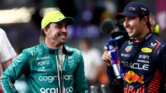 Checo Pérez inicia en primero luego de ganar el pole positión Checo Pérez inicia en primero luego de ganar el pole positión