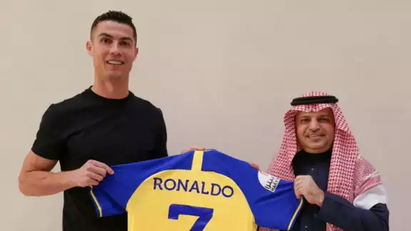 Cristiano aún espera su debut en la liga de Arabia Saudita