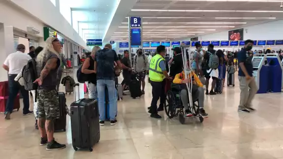 Las tres terminales registran este domingo un ligero descenso de 15 operaciones Las tres terminales registran este domingo un ligero descenso de 15 operaciones