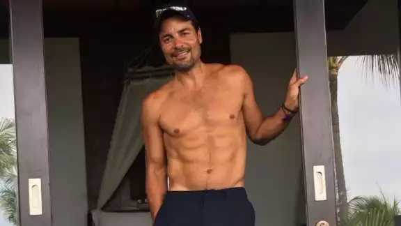 Chayanne baila bachata y enloquece a sus fans Chayanne baila bachata y enloquece a sus fans