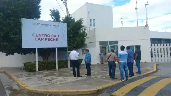 Los transportistas piden solucionar los problemas para movilizar a turistas Los transportistas piden solucionar los problemas para movilizar a turistas
