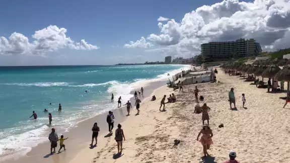 Se espera una temperatura máxima de 29 °C en Cancún Se espera una temperatura máxima de 29 °C en Cancún