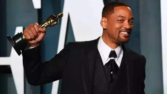 Tras la polémica, las declaraciones de su esposa y la suspensión de 10 años por la Academia, Will Smith ha decidido a cambiar su vida Tras la polémica, las declaraciones de su esposa y la suspensión de 10 años por la Academia, Will Smith ha decidido a cambiar su vida